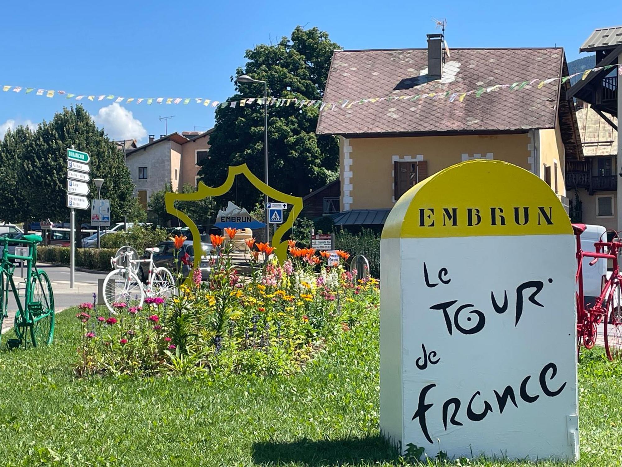 Maison Tres Agreable Avec Exterieurs, Bien Situee Au Plan D'Eau Embrun Buitenkant foto